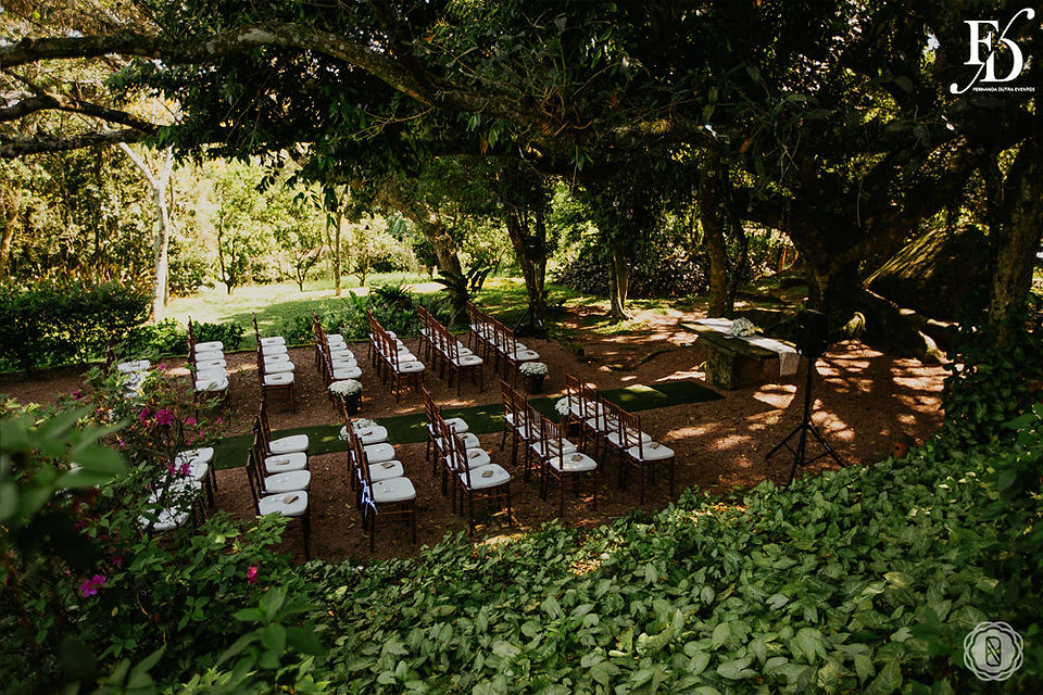 casamento com cerimônia e recepção na casa da figueira em porto alegre com decoração romântica e delicada em rosa ouro rosê e perolas criando um clima harmonioso e delicado por life eventos especiais assessoria e organização de casamento em porto alegre