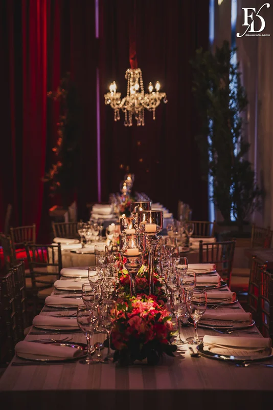 casamento com cerimônia no salão da casa vetro em porto alegre com decoração sofisticada luxuosa requintada com inspiração francesa por life eventos especiais cerimonialista em porto alegre especializada em casamento