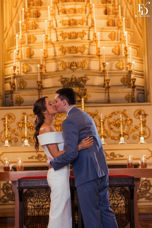 casamento na basílica nossa senhora das dores em porto alegre noivos no altar