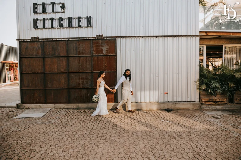 casamento realizado com almoço no le bistrot gourmet em porto alegre e após o almoço celebração de casamento no eat kitchen embarcadero com uma vista fantástica do rio guaíba um por-do-sol de cinema por life eventos especiais