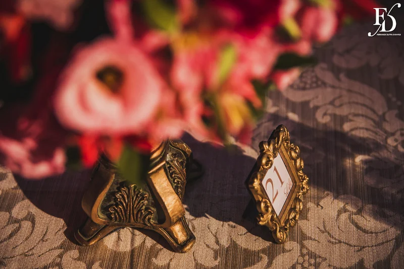 casamento com cerimônia no salão da casa vetro em porto alegre com decoração sofisticada luxuosa requintada com inspiração francesa por life eventos especiais cerimonialista em porto alegre especializada em casamento