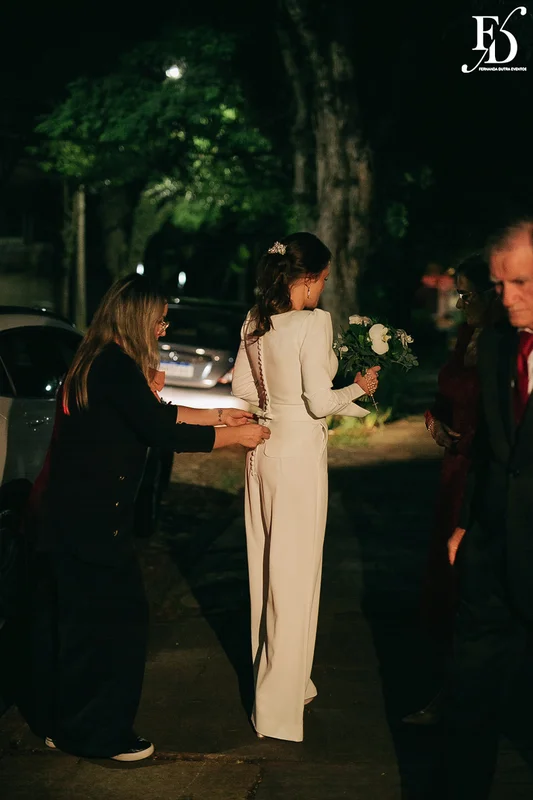 casamento no le bistrot em porto alegre organizado por life eventos especiais organizado por life eventos especiais com cerimônia no local e decoração clássica elegante e sofisticada em branco verde e prata com planejamento organização e execução de life eventos especias em porto alegre