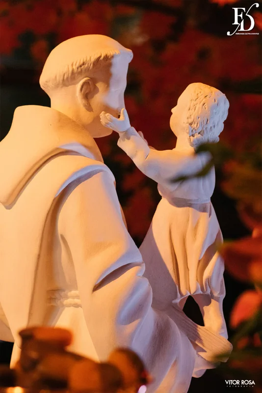 casamento com cerimônia na igreja nossa senhora da conceição igreja matriz de são leopoldo e festa no espaço tao em novo hamburgo com decoração outonal em tons terrosos marsala laranja e amarelo num projeto luxuoso sofisticado e elegante por fernanda dutra cerimonialista em porto alegre por life eventos especiais