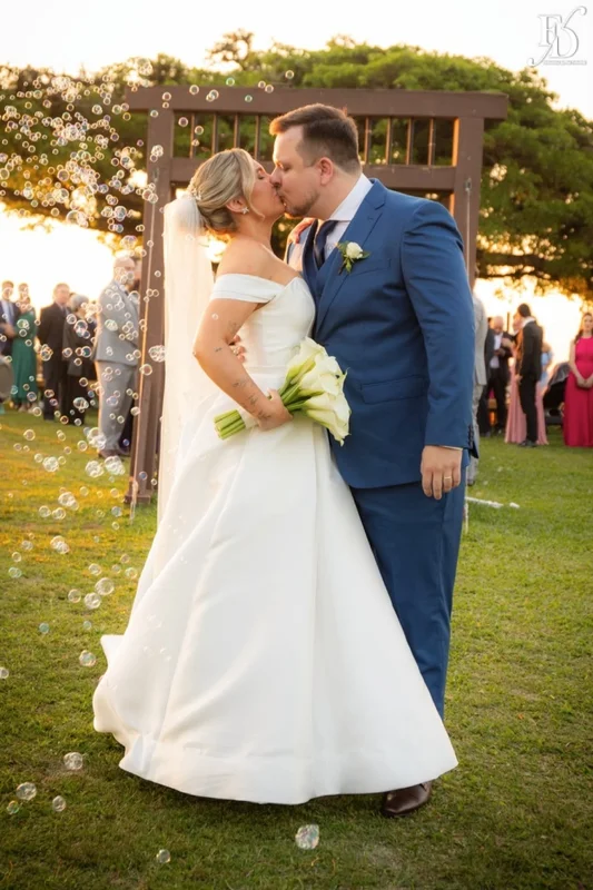 casamento no espaço paraíso em porto alegre com cerimônia ao ar livre no por do sol