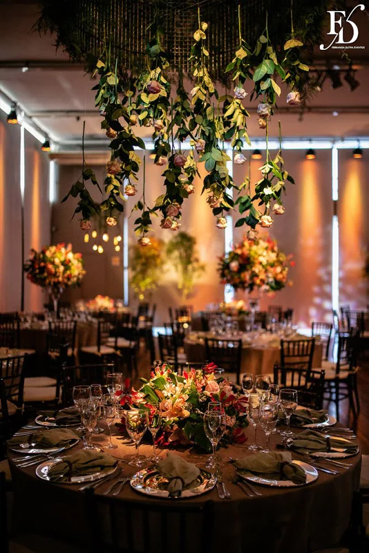 casamento com cerimônia na igreja santa teresinha do menino jesus e festa e recepção na casa vetro em Porto Alegre com organização e cerimonial de fernanda dutra da life eventos especiais cerimonialista em porto alegre