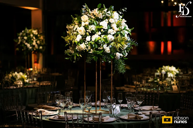 casamento com cerimônia e recepção no party room em porto alegre com projeto de decoração elegante e sofisticado em verde e branco estilo greenery por life eventos especiais cerimonial conduzido por fernanda dutra cerimonialista