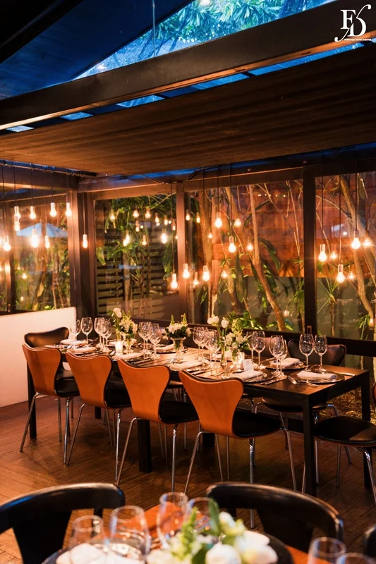 casamento no gazebo do le bistrot gourmet em porto alegre decoração clássica e elegante em verde e branco