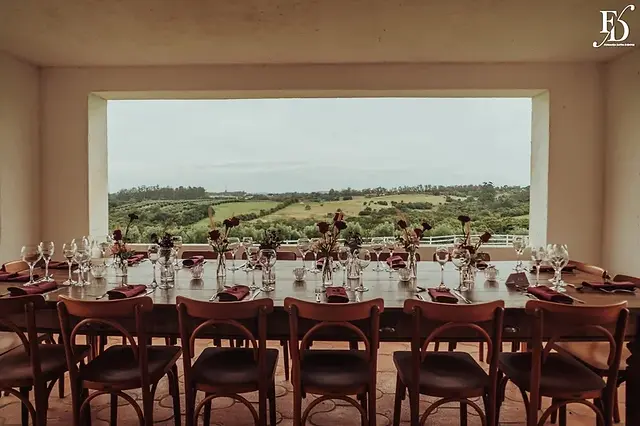 casamento organizado por life eventos especiais na estância das oliveiras em viamão com decoração campeira rústica e minimalista para um casal autêntico e cheio de personalidade