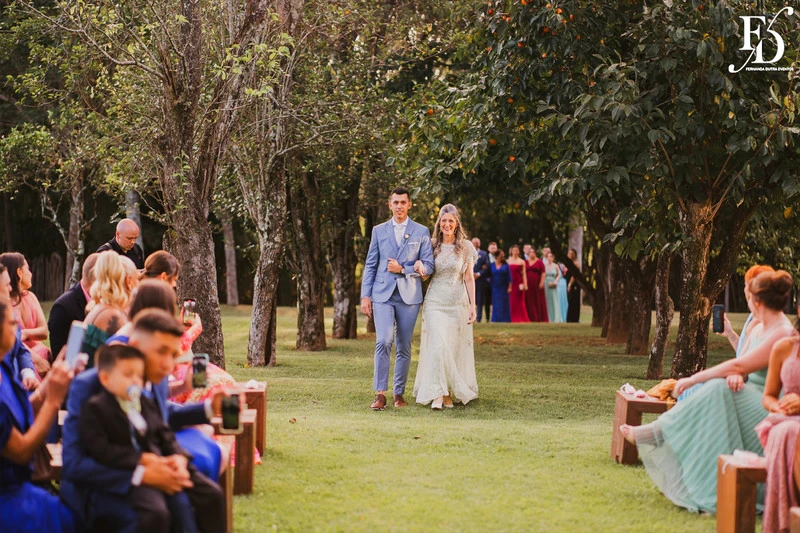 casamento realizado na alameda figueira em cachoeirinha com decoração romântica e delicada em tons de rosa e verde com bouganvilles por life eventos especiais assessoria e cerimonial de casamentos em porto alegre