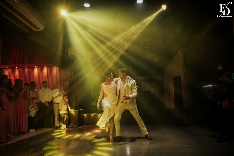 casamento no espaço paraíso em porto alegre cerimônia ao ar livre com decoração minimalista clean e delicada estilo pinterest por life eventos especiais