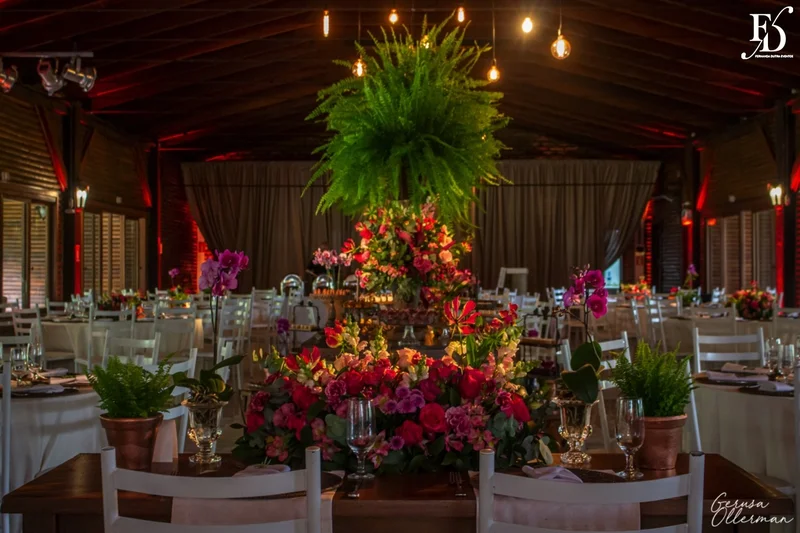 mesa dos noivos no sítio da figueira