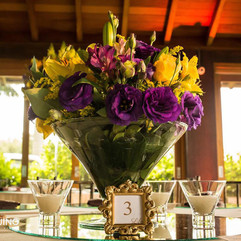 casamento duplo de duas irmãs realizado na fazenda do bosque em guaíba com decoração rústica por life eventos especiais cerimônia ao ar livre na fazenda do bosque em guaíba cerimonialista de casamento