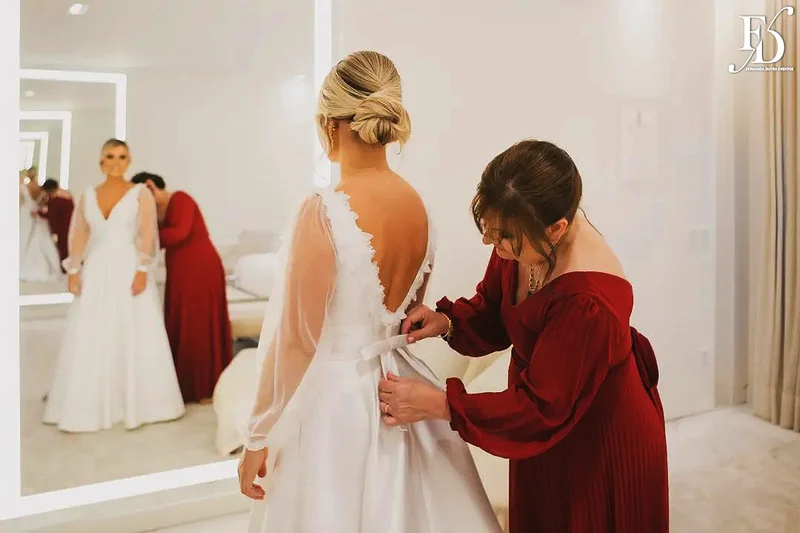 casamento realizado no sítio da figueira em porto alegre numa noite fria de inverno com decoração rústico delicada botânica organização e cerimonial de life eventos especiais cerimonialista para casamentos em porto alegre