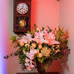 casamento em casa estilo home wedding para 11 convidados com decoração clássica aconchegante em branco por life eventos especiais cerimonialista em porto alegre