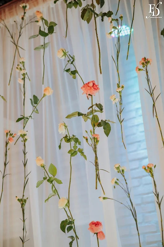 casamento no espaço paraíso em porto alegre cerimônia ao ar livre com decoração minimalista clean e delicada estilo pinterest por life eventos especiais