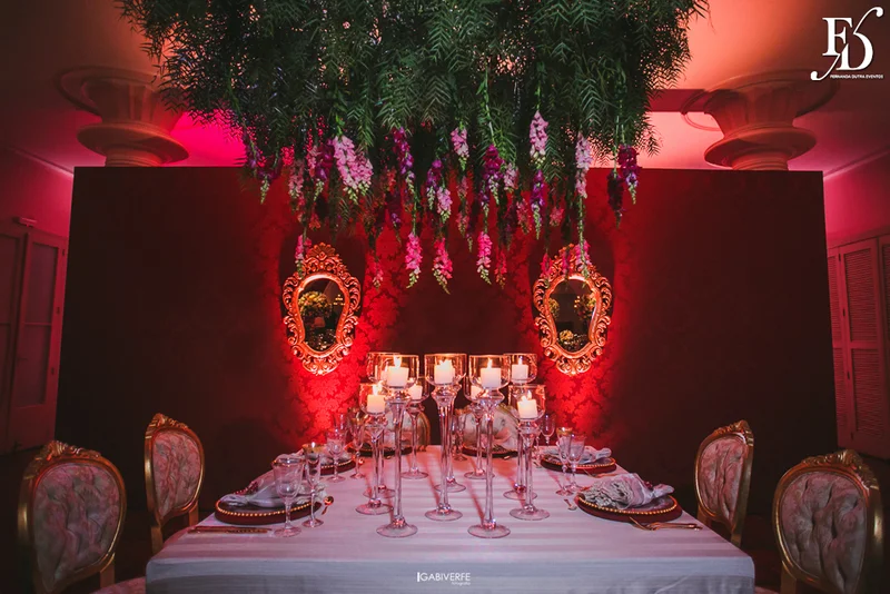 casamento com cerimônia na igreja centenária nossa senhora da conceição em porto alegre e recepção no clássico clube do comércio no salão dos espelhos com decoração clássica luxuosa e estilo imperial por life eventos especiais assessoria e cerimonial para casamento em porto alegre