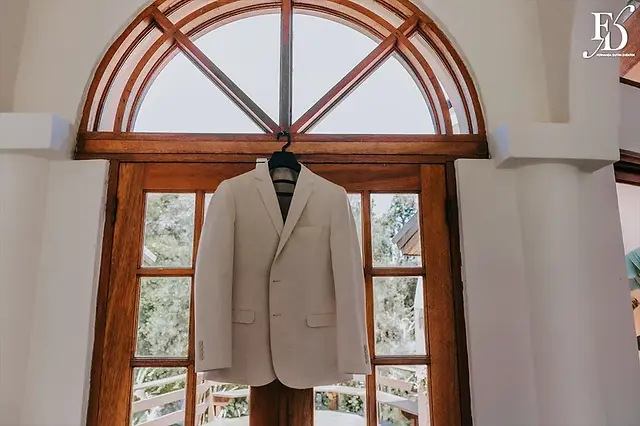 casamento divertido e animado na casa na chácara, em porto alegre; um casal jovem, despojado, que queria celebrar esse momento com um rodízio de pizza - casamento com pizza - decoração estilo boho wedding em tons terrosos cerimonial de life eventos especiais