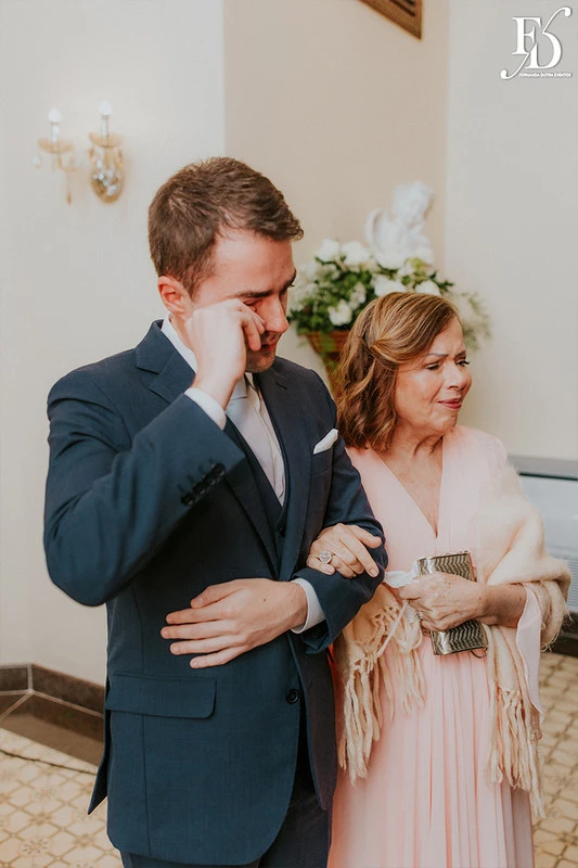 casamento destination wedding no hotel ritta hoppner em gramado com decoração clássica, elegante e botânica em tons de branco verde e fendi por life eventos especiais