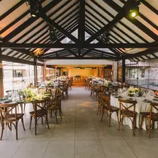 casamento com cerimônia ao ar livre em porto alegre casamento no alto da capela com decoração afetiva e delicada por life eventos especiais