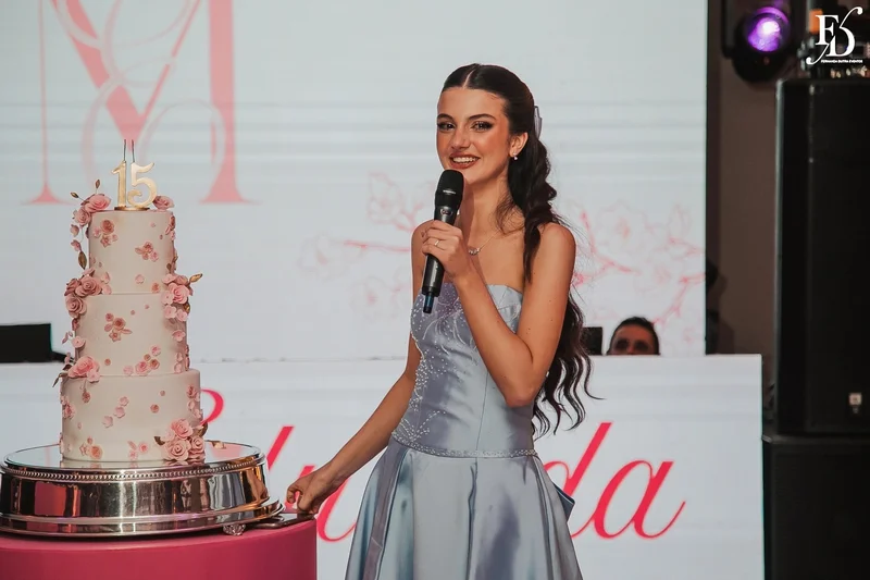 homenagens festa de 15 anos na praça dos fundadores do grêmio náutico união GNU