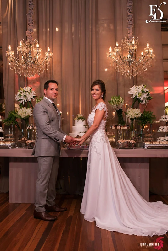 casamento com cerimônia e recepção realizados na casa vetro em porto alegre cerimônia realizada no terraço da casa e recepção com decoração clássica sofisticada elegante e contemporânea estilo botânico em nude verde branco e prata casamento greenery por life eventos especiais wedding planner em porto alegre assessoria e cerimonial