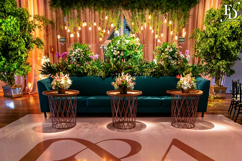 casamento com cerimônia na igreja santa teresinha do menino jesus e festa e recepção na casa vetro em Porto Alegre com organização e cerimonial de fernanda dutra da life eventos especiais cerimonialista em porto alegre