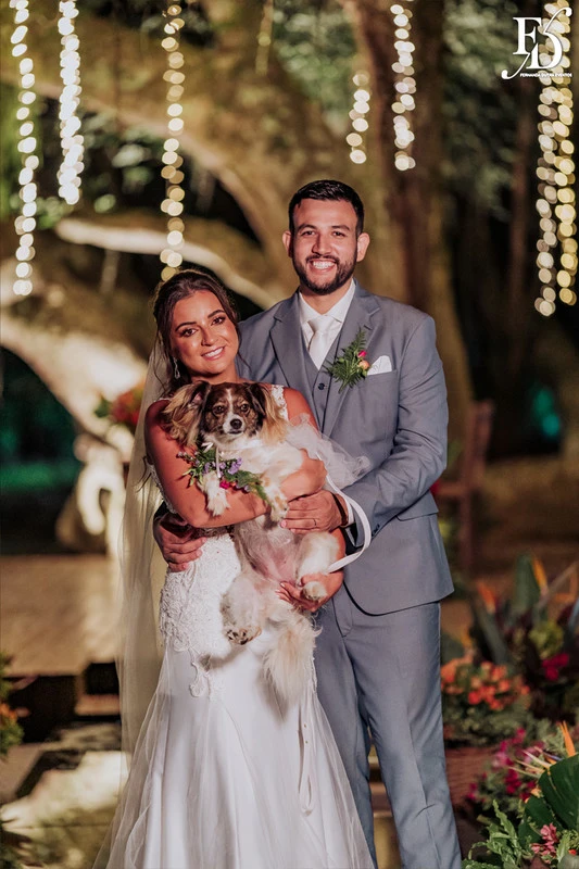 casamento judaico realizado no sítio da figueira em porto alegre com decoração exuberante botânica tropical festa linda com passarela de espelho cerimônia de casamento ao ar livre por life eventos especiais cerimonialista em porto alegre organização de casamentos