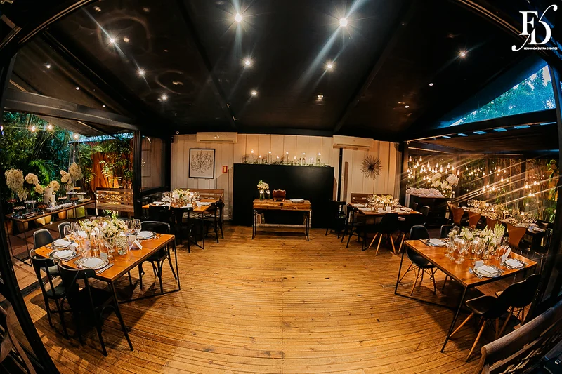 casamento mini-wedding 30 convidados porto alegre decoração clássica elegante verde branco prata le bistrot gourmet life eventos especiais