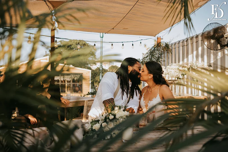casamento realizado com almoço no le bistrot gourmet em porto alegre e após o almoço celebração de casamento no eat kitchen embarcadero com uma vista fantástica do rio guaíba um por-do-sol de cinema por life eventos especiais