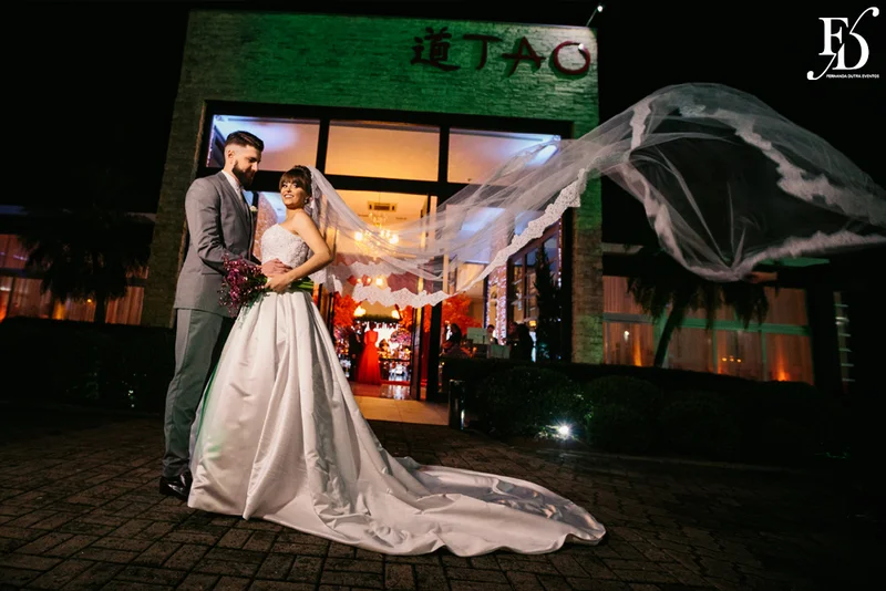 casamento com cerimônia na igreja nossa senhora da conceição igreja matriz de são leopoldo e festa no espaço tao em novo hamburgo com decoração outonal em tons terrosos marsala laranja e amarelo num projeto luxuoso sofisticado e elegante por fernanda dutra cerimonialista em porto alegre por life eventos especiais