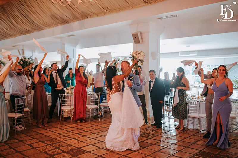 casamento destination wedding em portugal cascais quinta dos gafanhotos uma brasileira e um inglês casamento típico brasileiro na europa por fernanda dutra quero casar em portugal life eventos especiais