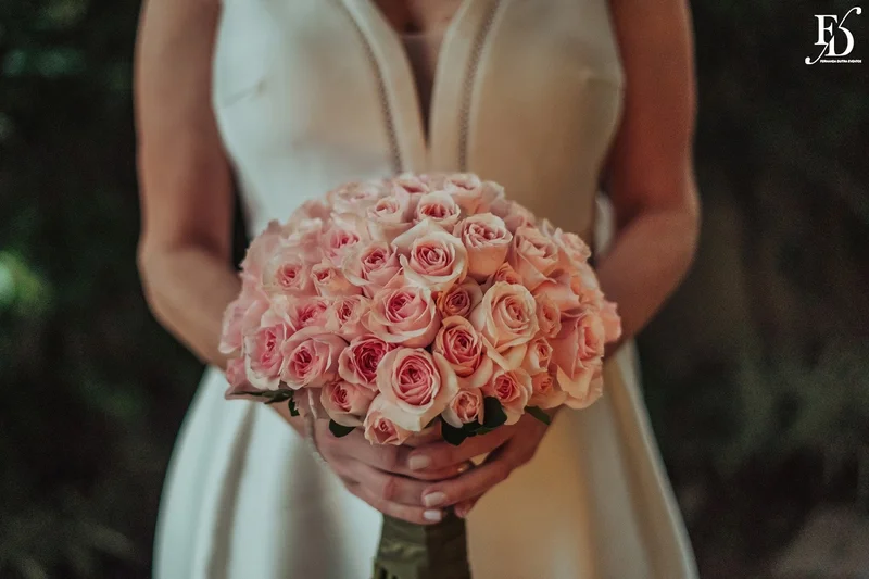 making of noiva bouquet