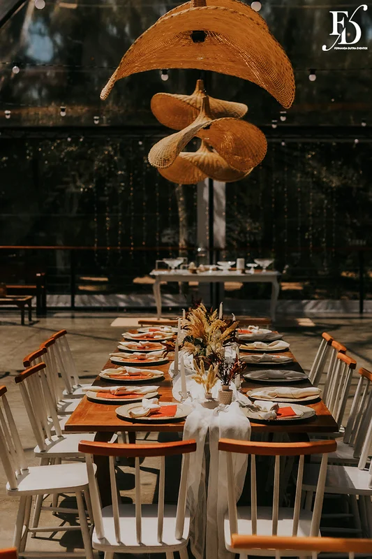 casamento divertido e animado na casa na chácara, em porto alegre; um casal jovem, despojado, que queria celebrar esse momento com um rodízio de pizza - casamento com pizza - decoração estilo boho wedding em tons terrosos cerimonial de life eventos especiais