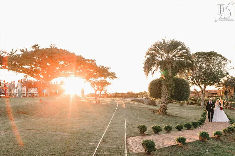 casamento no espaço paraíso entrada da noiva