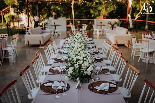 casamento realizado na casa na chácara em porto alegre mini-wedding intimista para 40 convidados com decoração clássica e elegante em branco e verde por life eventos especiais cerimonialistas em porto alegre