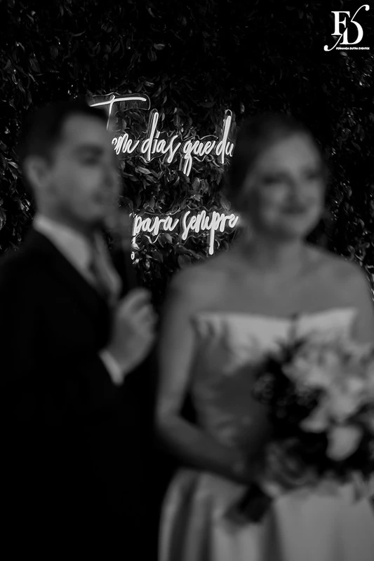 casamento destination wedding no hotel ritta hoppner em gramado com decoração clássica, elegante e botânica em tons de branco verde e fendi por life eventos especiais