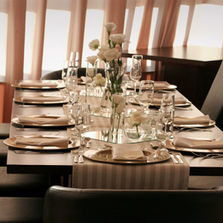 O casamento de Fabiana e Fabrizzio foi uma celebração requintada e inesquecível, realizada no elegante salão de eventos do Condomínio Atmosfera Eco Clube, em Porto Alegre. A cerimônia e recepção contaram com uma decoração clean, clássica e elegante, assinada por Life Eventos Especiais, que transformou o espaço em um ambiente sofisticado e acolhedor. Cada detalhe foi cuidadosamente planejado para garantir um dia perfeito para o casal e seus convidados.