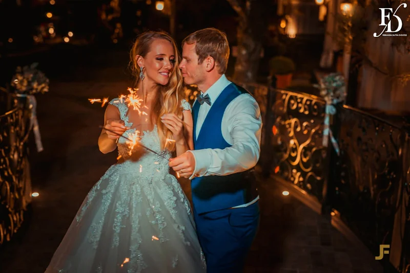 casamento para 80 pessoas mini-weeding destination wedding em gramado com organização e cerimonial de fernanda dutra da life eventos especiais com cerimonia na Igreja São Pedro de Gramado Serra Gaúcha e recepção no Hotel Ritta Hoppner