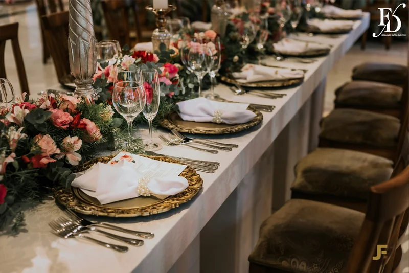 casamento para 80 pessoas mini-weeding destination wedding em gramado com organização e cerimonial de fernanda dutra da life eventos especiais com cerimonia na Igreja São Pedro de Gramado Serra Gaúcha e recepção no Hotel Ritta Hoppner