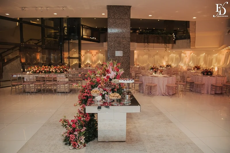 festa de 15 anos na praça dos fundadores do grêmio náutico união GNU