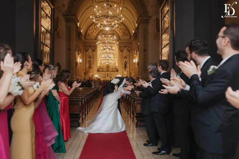 casamento igreja basílica nossa senhora das dores saída dos noivos