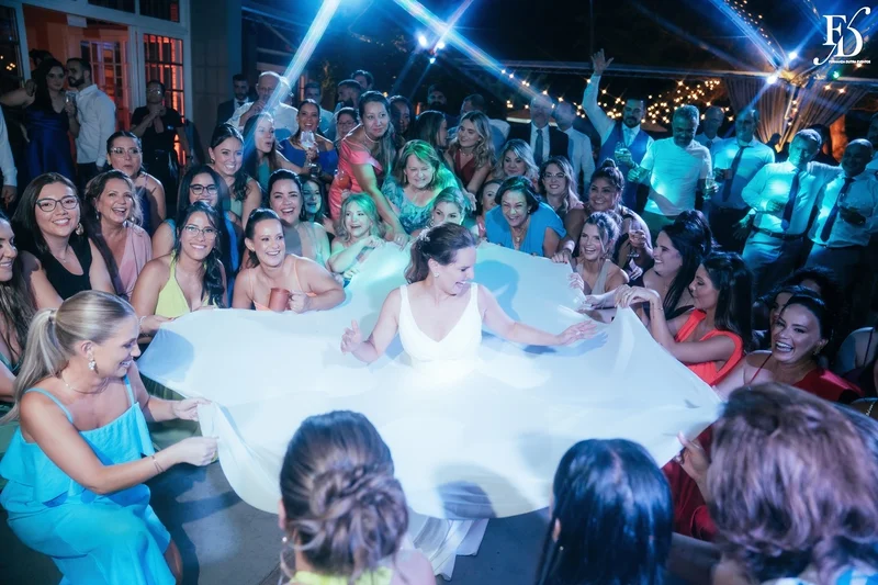 casamento realizado na alameda figueira em cachoeirinha com decoração vibrante boho elegante e sofisticada por life eventos especiais
