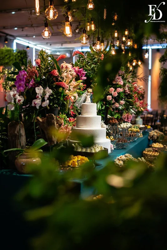 casamento com cerimônia na igreja santa teresinha do menino jesus e festa e recepção na casa vetro em Porto Alegre com organização e cerimonial de fernanda dutra da life eventos especiais cerimonialista em porto alegre