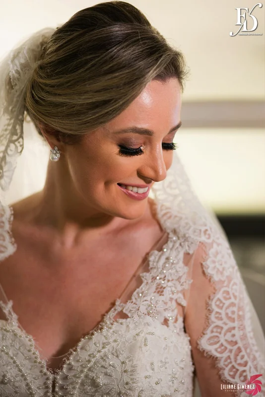 casamento com cerimônia na casa vetro em porto alegre e cerimônia na igreja cristo bom pastor com decoração clean clássica sofisticada e contemporânea em branco verde prataria e cristais por life eventos esepciais cerimonialista wedding planner em porto alegre