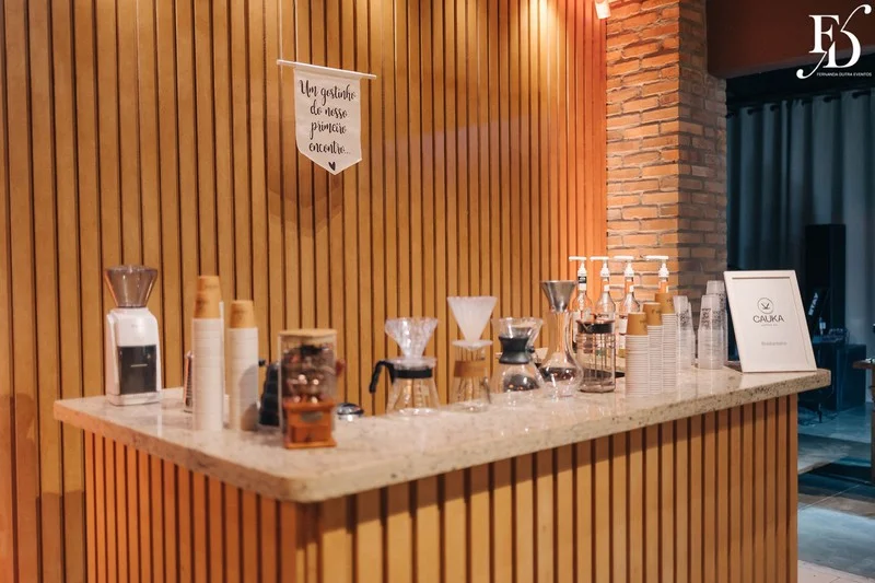 casamento espaço paraíso em porto alegre rústico chique sleeping beauties decoração clássica por life eventos especiais verde branco casamento cristão bar de café