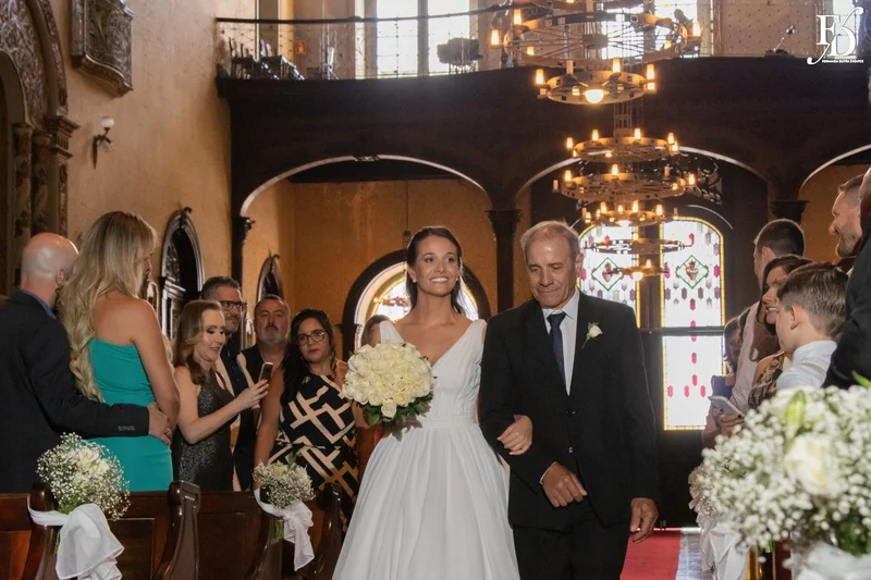 entrada da noiva na basílica nossa senhora das dores igreja das dores