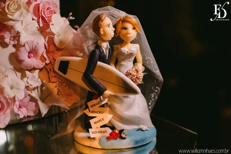 casamento luxuoso no clube veleiros do sul em porto alegre com decoração em dourado fechamento do teto em voil e espelhos venezianos cerimônia na igreja santa teresinha e santíssimo sacramento na redenção com organização e cerimonial de fernanda dutra da life eventos especiais organizadora de eventos em porto alegre