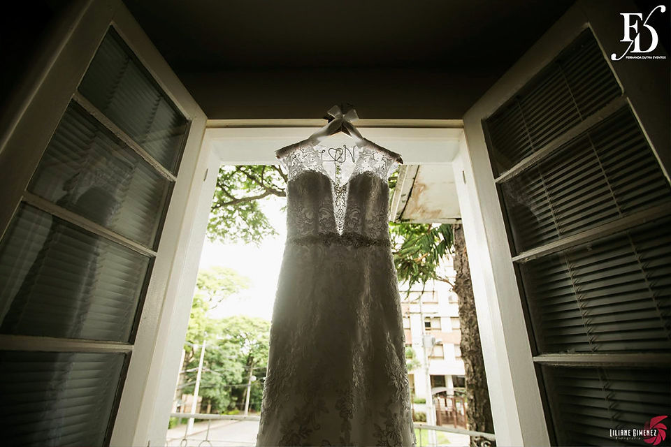 casamento com cerimônia no santuário mãe de deus em porto alegre e recepção e festa no salão por-dol-sol da aabb porto alegre com decoração simples elegante e sofisticada em verde cristais e branco por life eventos especiais cerimonial de casamento em porto alegre