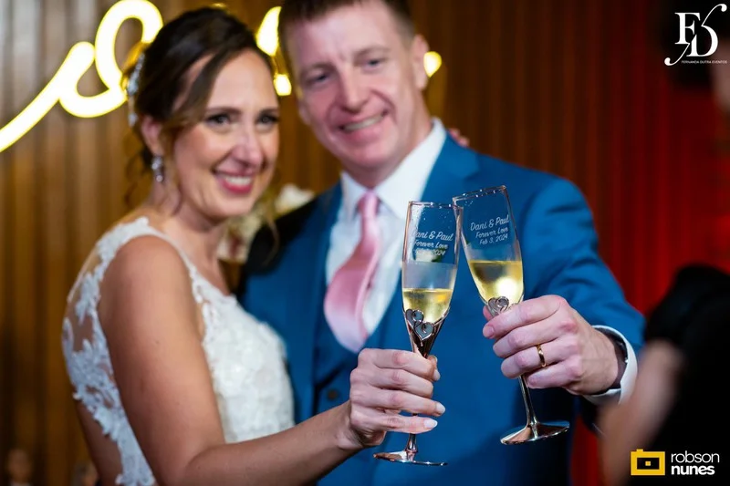 casamento destination wedding no Espaço Paraíso em Porto Alegre Alvorada Viamão noivo americano e noiva brasileira equipe bilingue de cerimonial evento com decoração romântida elegante e sofisticada em tons de rosa