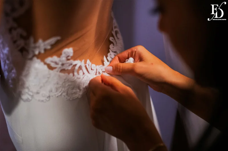 celebração de casamento civil realizada no salão imperatriz da associação leopoldina juvenil em porto alegre estilo botânico greenery luxuoso e sofisticado por life eventos especiais